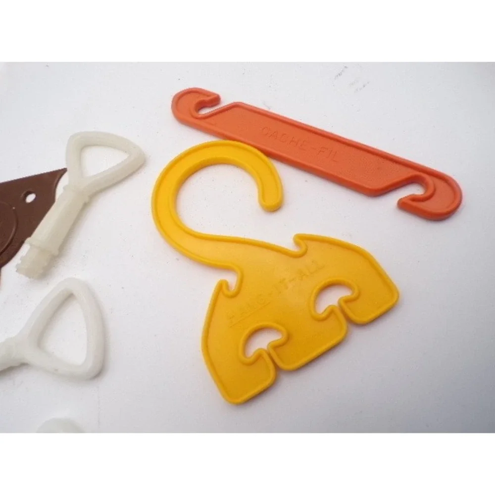 Vintage Tupperware Hang It‎ All CordKeeper Scraper Gadget 3 Handles Set 6 Pieces